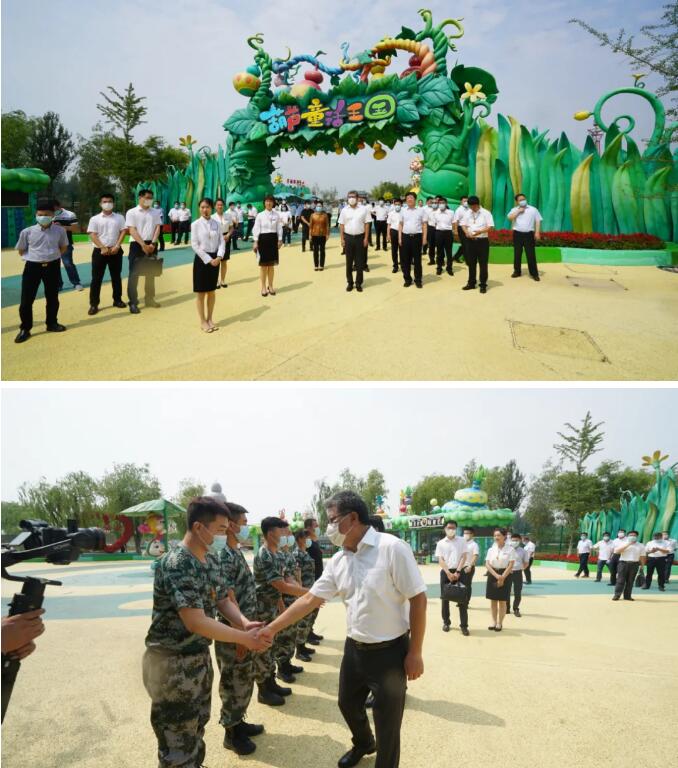 揭牌儀式后，活動人員參觀應急管理科教體驗基地